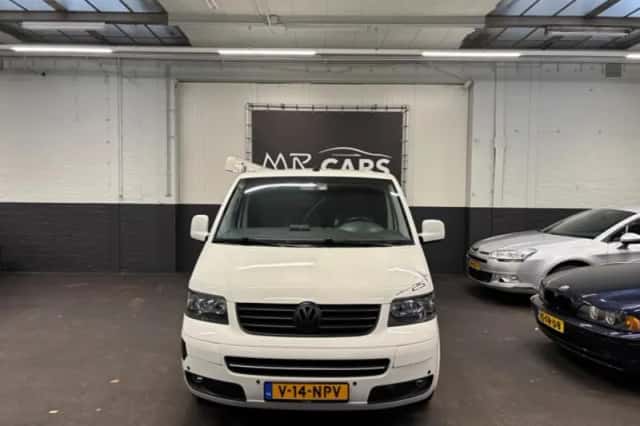 Volkswagen Transporter (2004) thumbnail 1