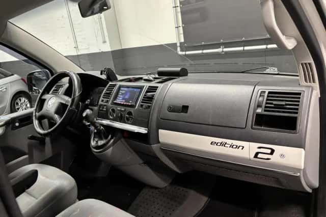 Volkswagen Transporter (2004) thumbnail 14