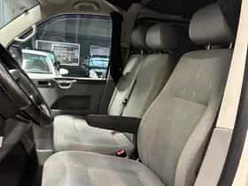 Volkswagen Transporter (2004) thumbnail 15