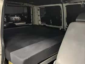 Volkswagen Transporter (2004) thumbnail 18