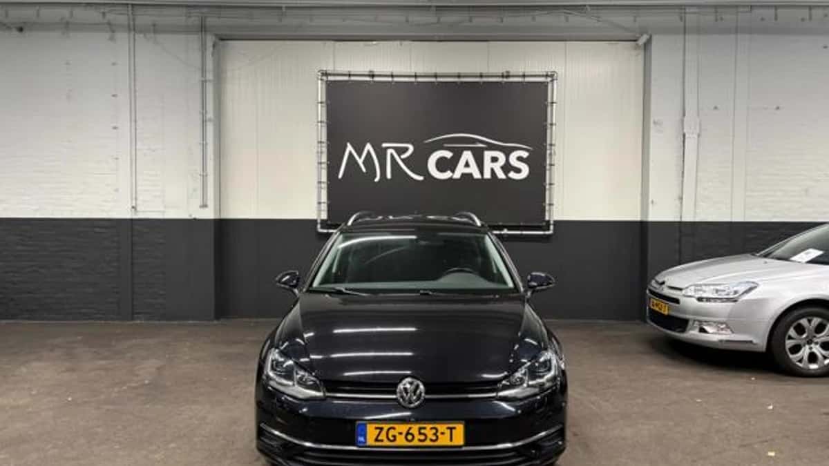 Volkswagen Golf (2018) — foto 1