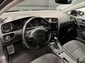 Volkswagen Golf (2018) thumbnail 11