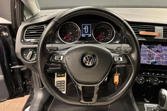 Volkswagen Golf (2018) thumbnail 13
