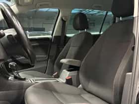 Volkswagen Golf (2018) thumbnail 17
