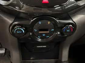 Ford EcoSport (2016) thumbnail 16