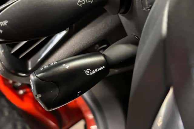 Ford EcoSport (2016) thumbnail 18