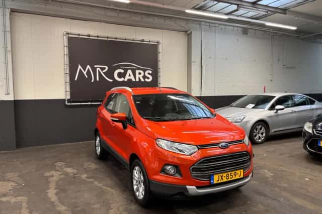 Ford EcoSport (2016) thumbnail 3