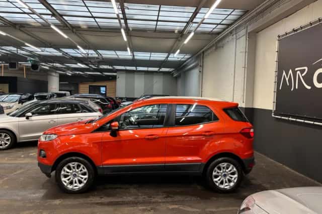 Ford EcoSport (2016) thumbnail 6