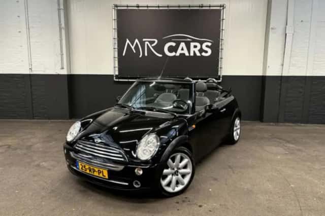 MINI Cabrio (2004) thumbnail 1