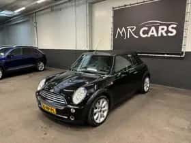 MINI Cabrio (2004) thumbnail 13