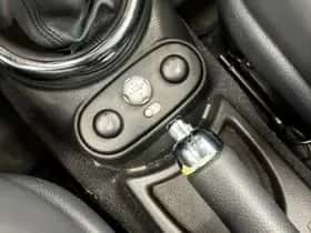 MINI Cabrio (2004) thumbnail 18