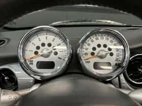 MINI Cabrio (2004) thumbnail 19