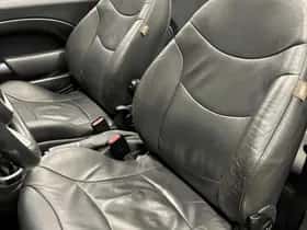 MINI Cabrio (2004) thumbnail 21