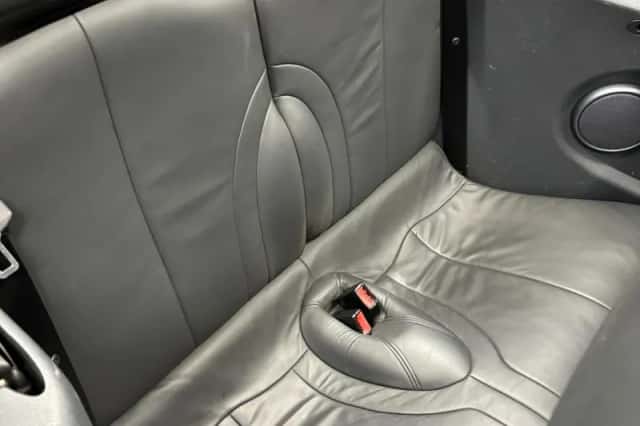 MINI Cabrio (2004) thumbnail 22