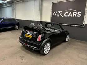 MINI Cabrio (2004) thumbnail 7