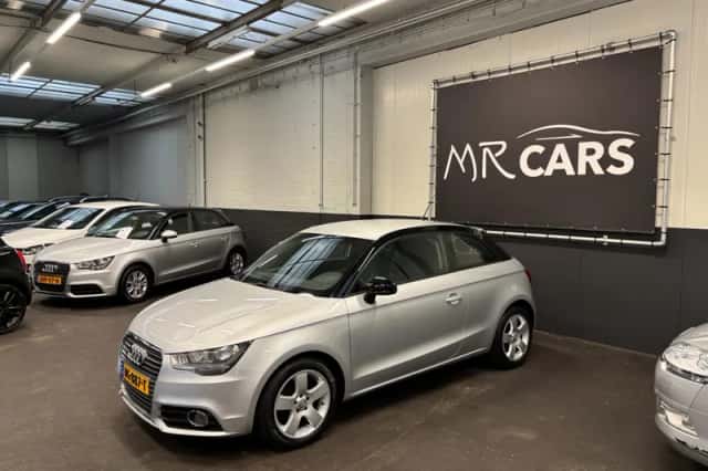 Audi A1 (2011) thumbnail 4
