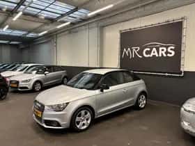 Audi A1 (2011) thumbnail 4