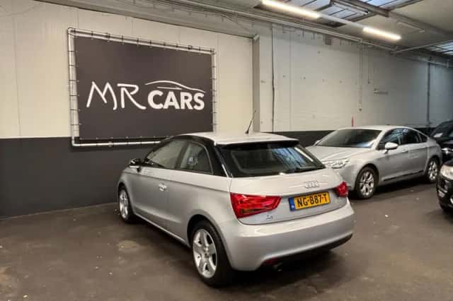 Audi A1 (2011) thumbnail 8