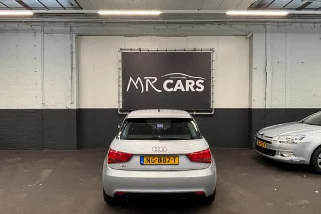 Audi A1 (2011) thumbnail 9