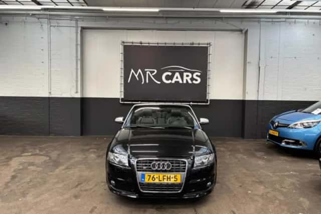 Audi A4 (2004) thumbnail 1