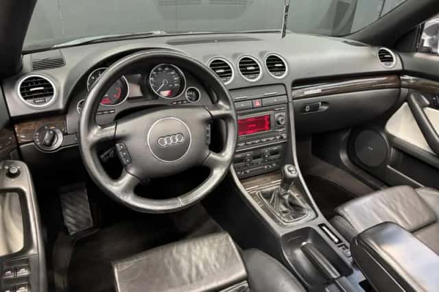Audi A4 (2004) thumbnail 15