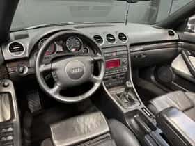 Audi A4 (2004) thumbnail 15