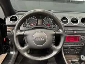 Audi A4 (2004) thumbnail 17