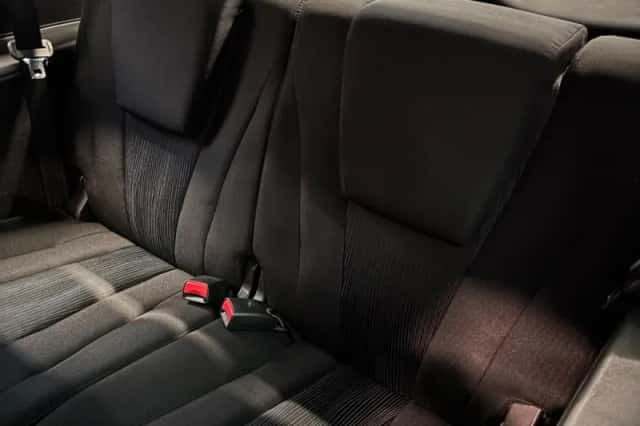 Mazda 5 (2011) thumbnail 16