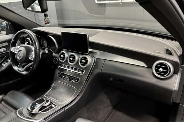 Mercedes-Benz C-Klasse (2015) thumbnail 13