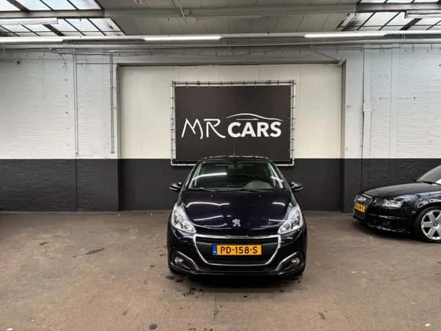 Peugeot 208 (2017) — foto 1
