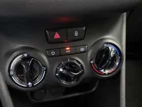 Peugeot 208 (2017) thumbnail 16