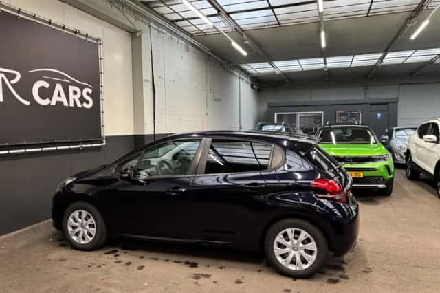 Peugeot 208 (2017) thumbnail 7