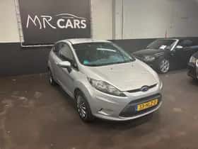 Ford Fiesta (2009) thumbnail 3