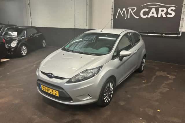 Ford Fiesta (2009) thumbnail 5