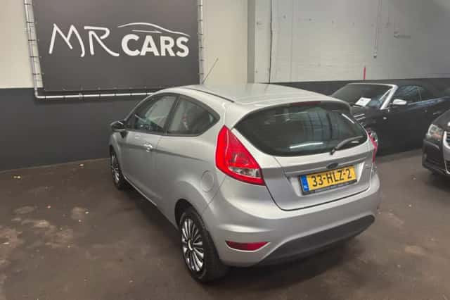 Ford Fiesta (2009) thumbnail 8