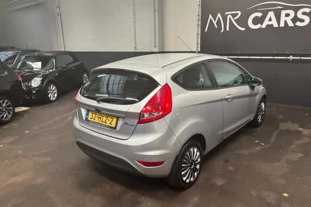 Ford Fiesta (2009) thumbnail 10