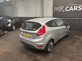 Ford Fiesta (2009) thumbnail 10