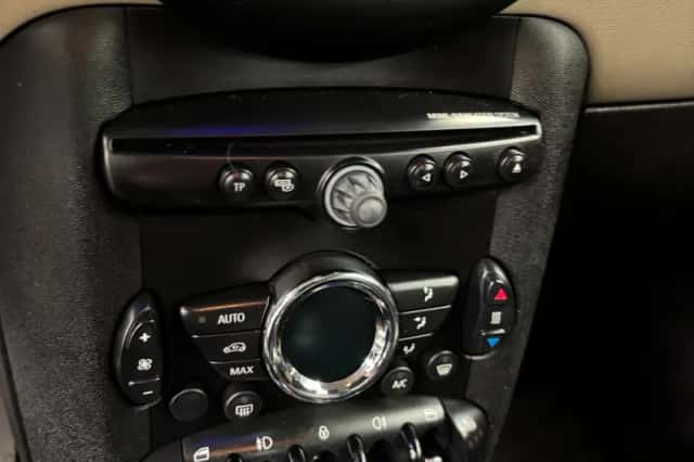 MINI Mini (2014) thumbnail 14