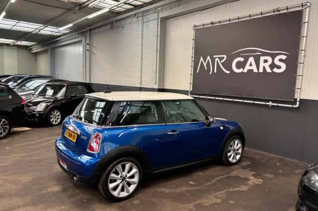 MINI Mini (2014) thumbnail 10