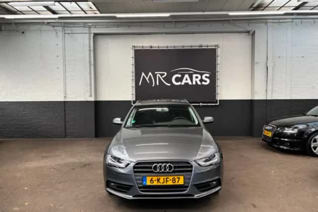 Audi A4 (2013) thumbnail 1