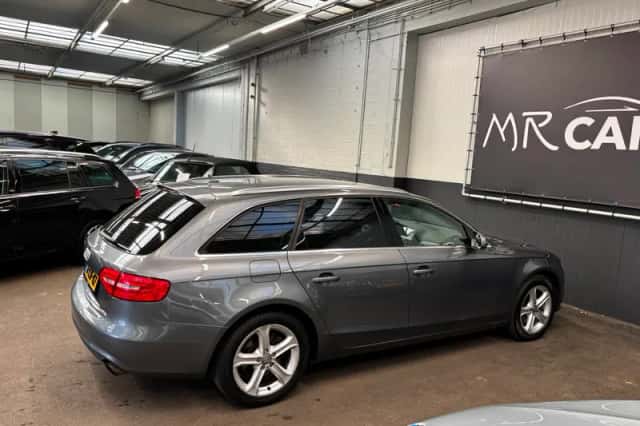 Audi A4 (2013) thumbnail 7