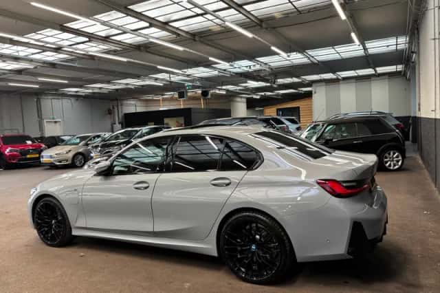 BMW 3-Serie (2024) thumbnail 6
