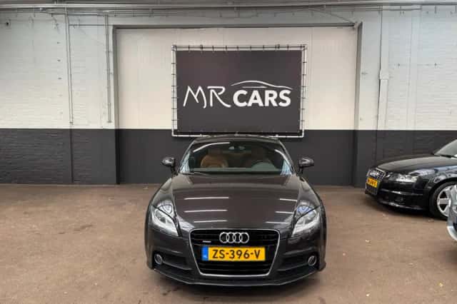 Audi TT (2011) thumbnail 2