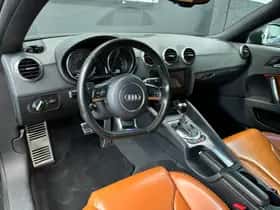 Audi TT (2011) thumbnail 11