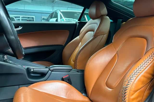 Audi TT (2011) thumbnail 13