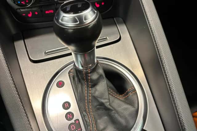 Audi TT (2011) thumbnail 17