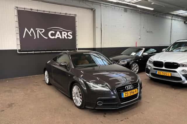 Audi TT (2011) thumbnail 3