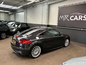 Audi TT (2011) thumbnail 6