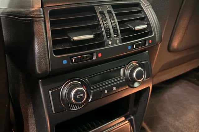BMW X6 (2009) thumbnail 14