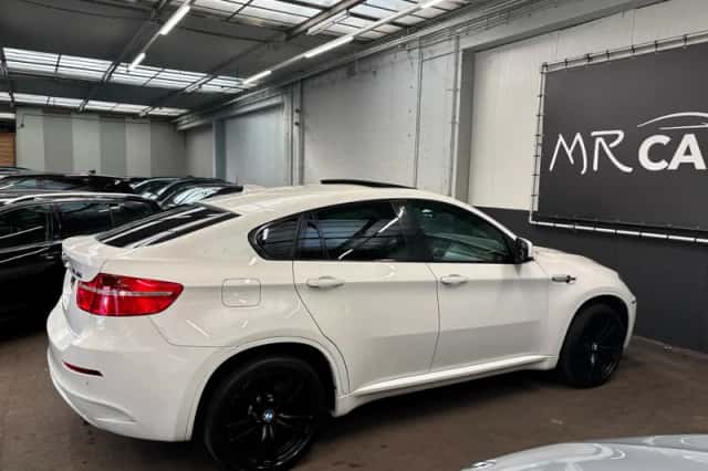 BMW X6 (2009) thumbnail 9